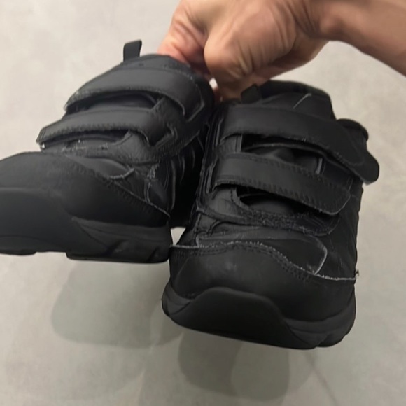 Stride Rite Unisex-Child Cooper 2.0 H&l Sneaker size 5.5 - Picture 2 of 7